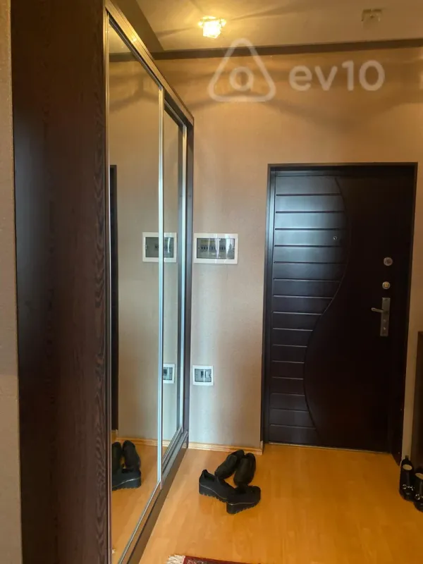 Kirayə verilir 3 otaqlı yeni tikili 110 m²