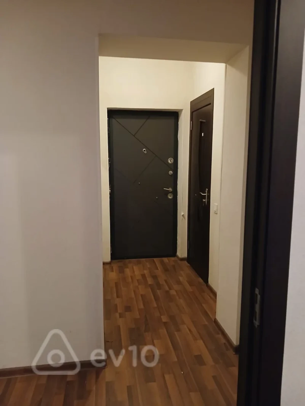 Kirayə verilir 2 otaqlı yeni tikili 60 m²