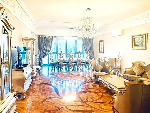 Kirayə verilir 3 otaqlı yeni tikili 220 m²