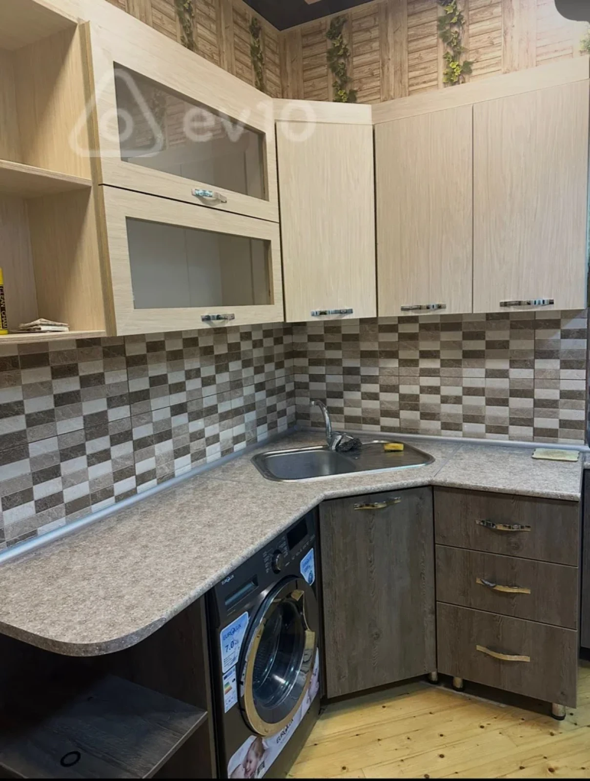 Kirayə verilir 2 otaqlı yeni tikili 70 m²