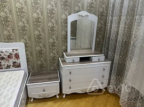 Kirayə verilir 2 otaqlı yeni tikili 70 m²