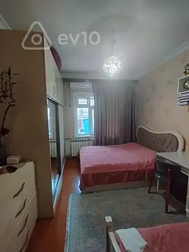 Satılır 4 otaqlı köhnə tikili 100 m² — Bakı, Yasamal 4 otaq 100.00 m²