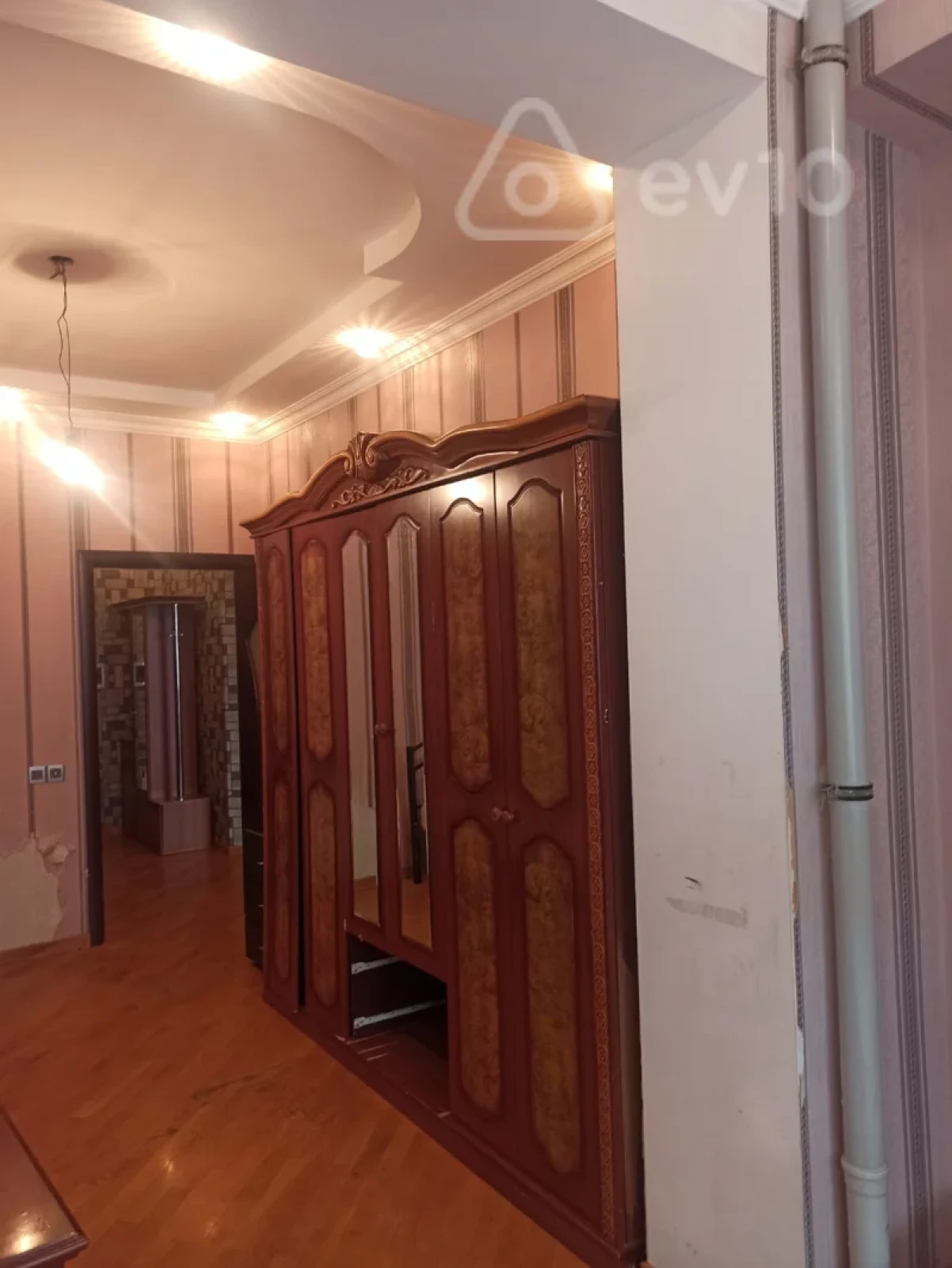 Kirayə verilir 2 otaqlı yeni tikili 52 m²