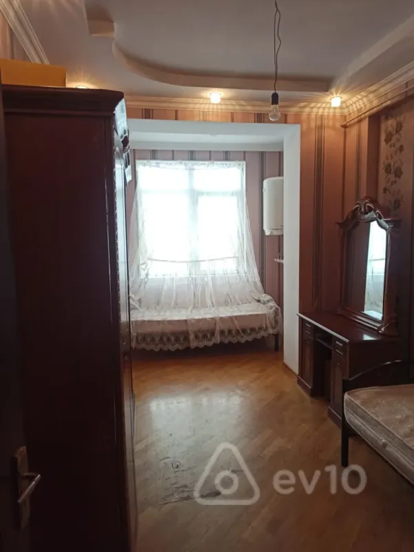 Kirayə verilir 2 otaqlı yeni tikili 52 m²