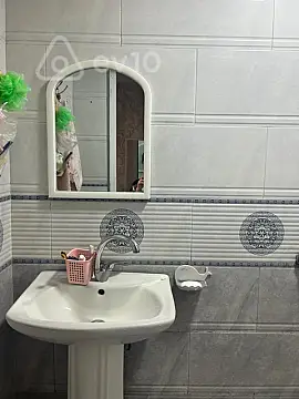 Kirayə verilir 2 otaqlı köhnə tikili 60 m²