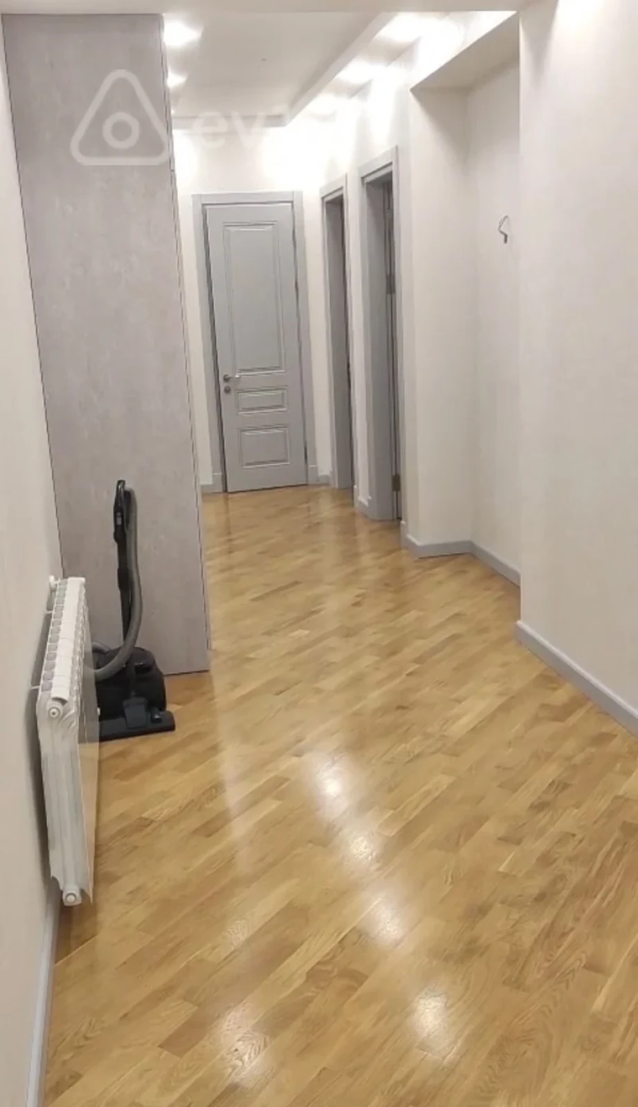 Kirayə verilir 3 otaqlı yeni tikili 141 m²