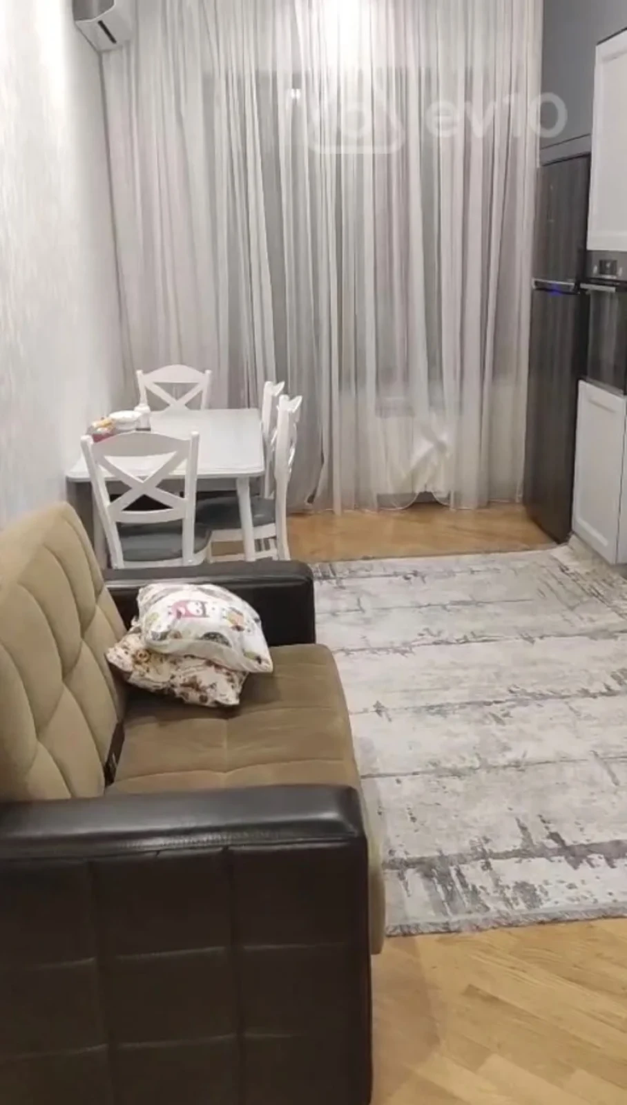 Kirayə verilir 3 otaqlı yeni tikili 141 m²