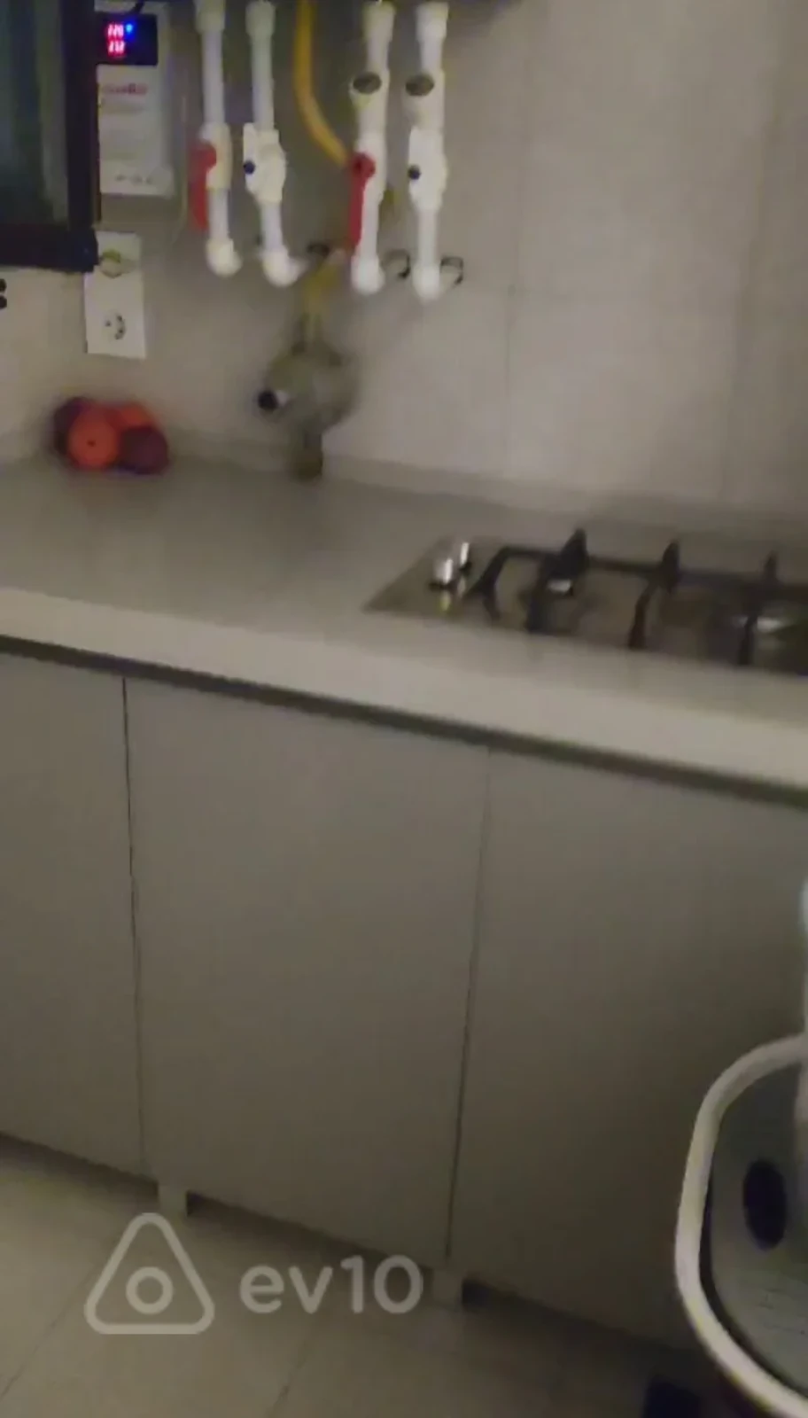 Kirayə verilir 3 otaqlı yeni tikili 141 m²