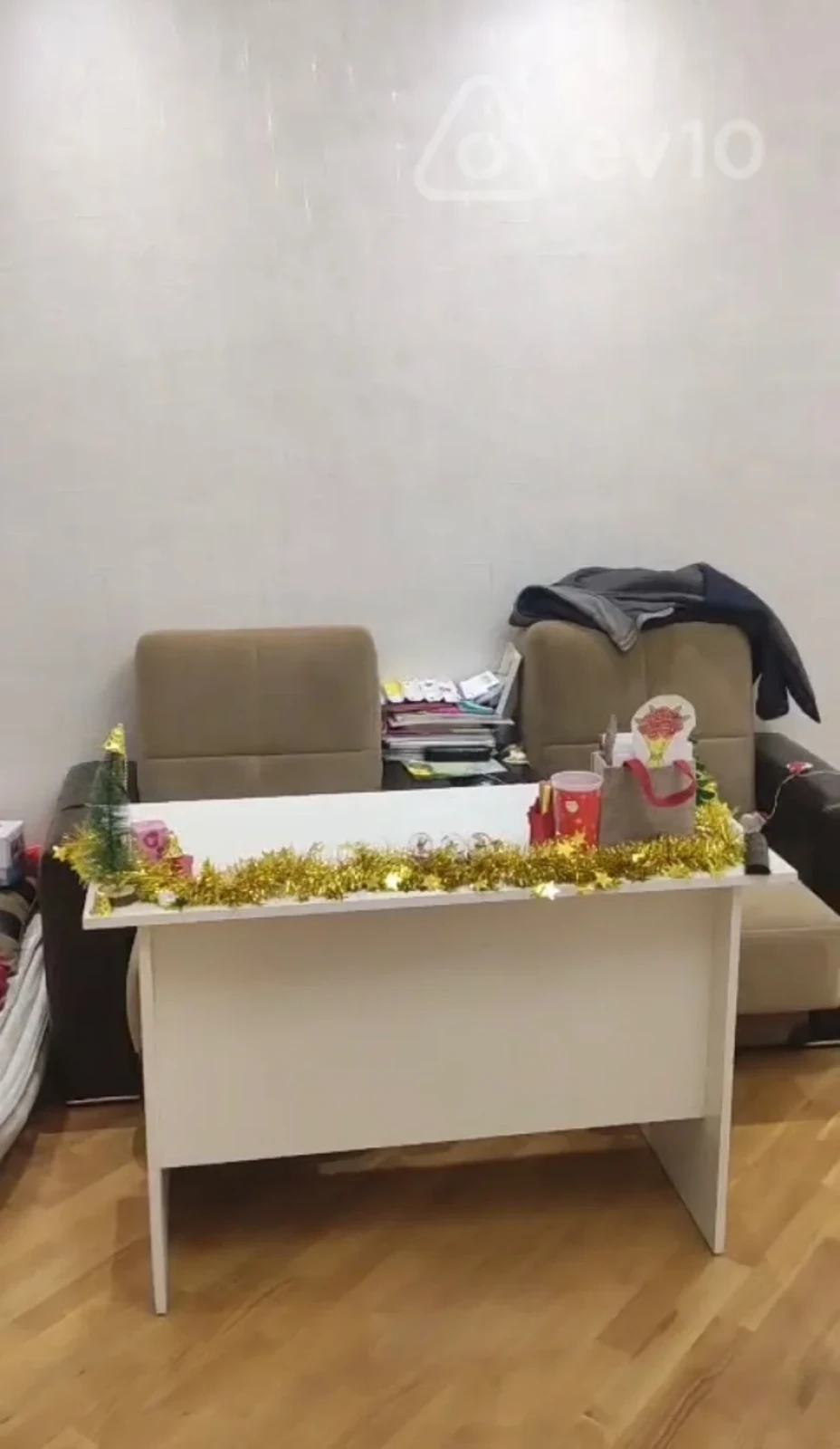 Kirayə verilir 3 otaqlı yeni tikili 141 m²