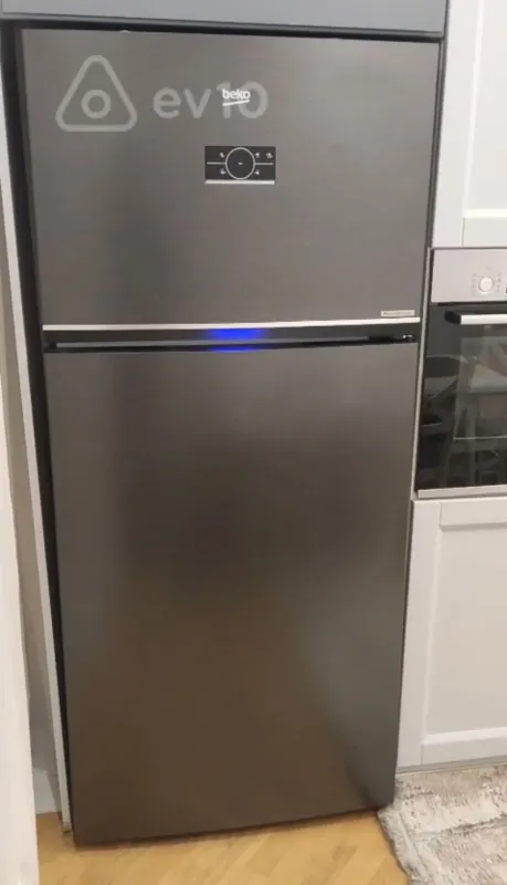 Kirayə verilir 3 otaqlı yeni tikili 141 m²