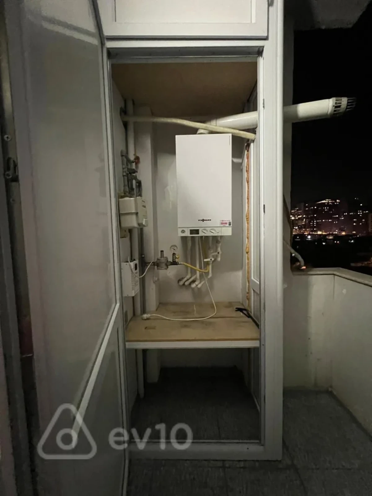Kirayə verilir 3 otaqlı yeni tikili 96 m²