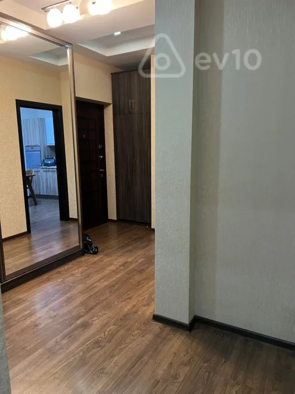 Kirayə verilir 3 otaqlı yeni tikili 96 m²