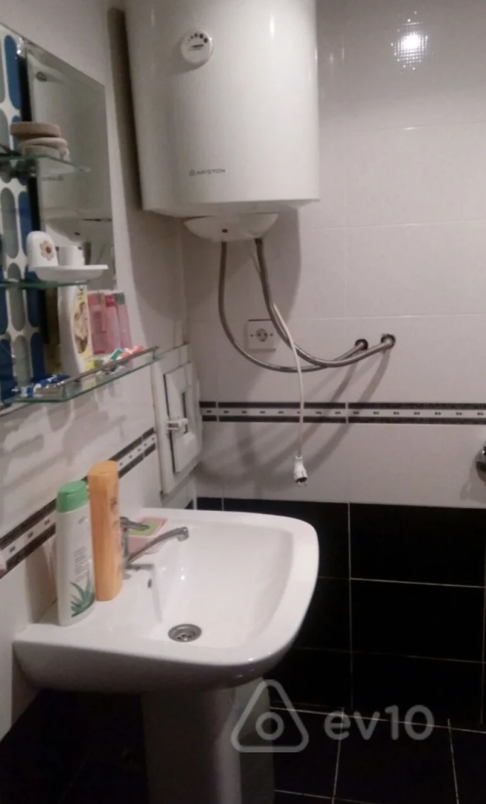 Kirayə verilir 2 otaqlı yeni tikili 42 m²