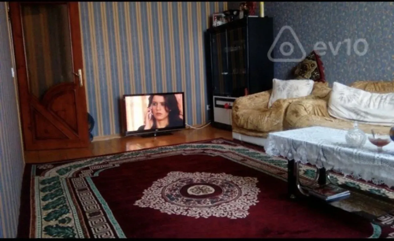 Kirayə verilir 2 otaqlı yeni tikili 42 m²