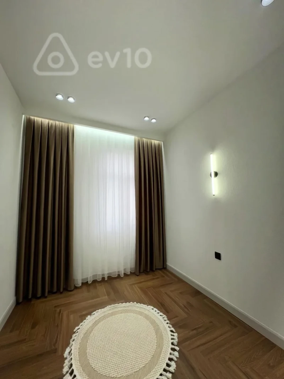 Kirayə verilir 3 otaqlı yeni tikili 90 m²