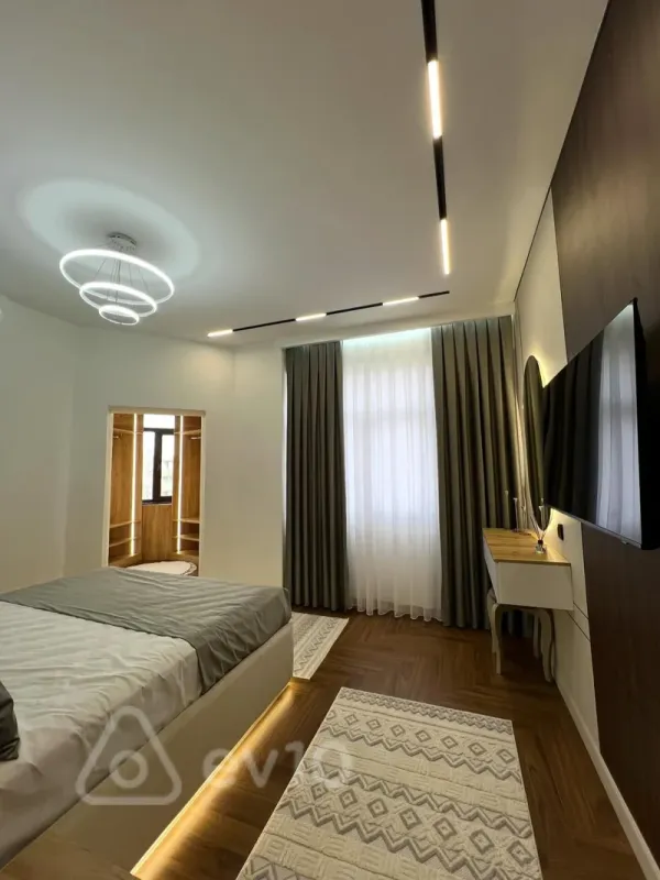 Kirayə verilir 3 otaqlı yeni tikili 90 m²