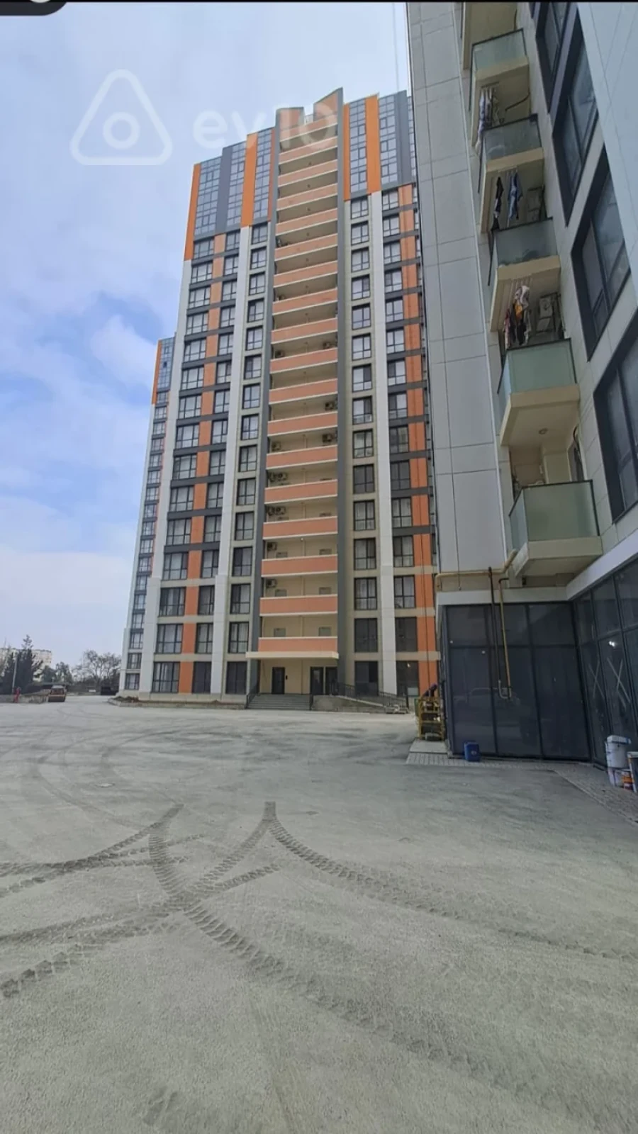 Kirayə verilir 3 otaqlı yeni tikili 90 m²