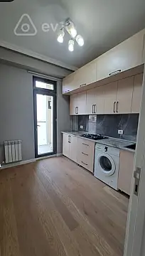 Kirayə verilir 3 otaqlı yeni tikili 90 m²