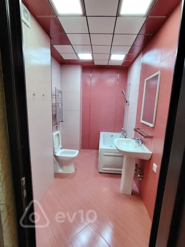 Kirayə verilir 2 otaqlı yeni tikili 90 m²