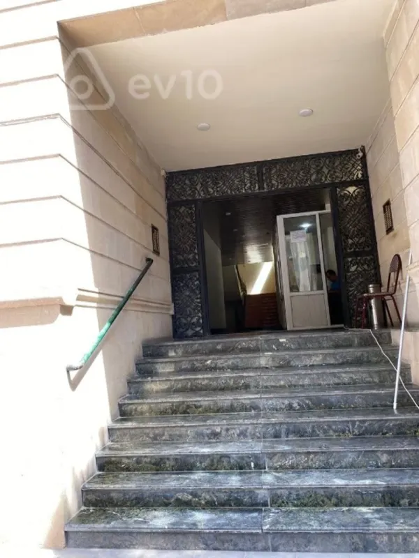 Kirayə verilir 2 otaqlı yeni tikili 100 m²