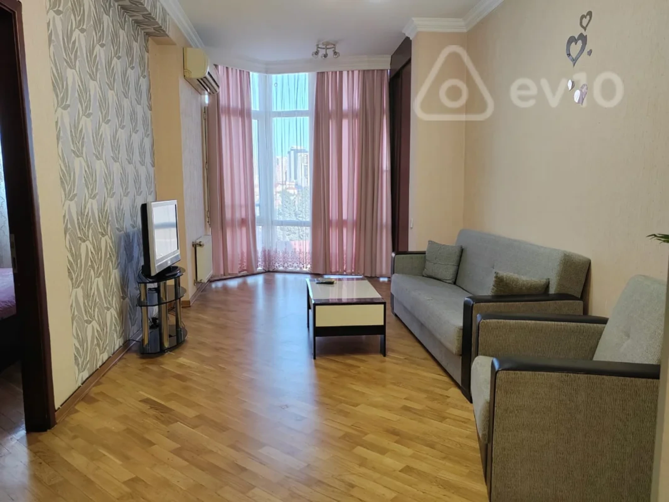 Kirayə verilir 2 otaqlı yeni tikili 60 m²