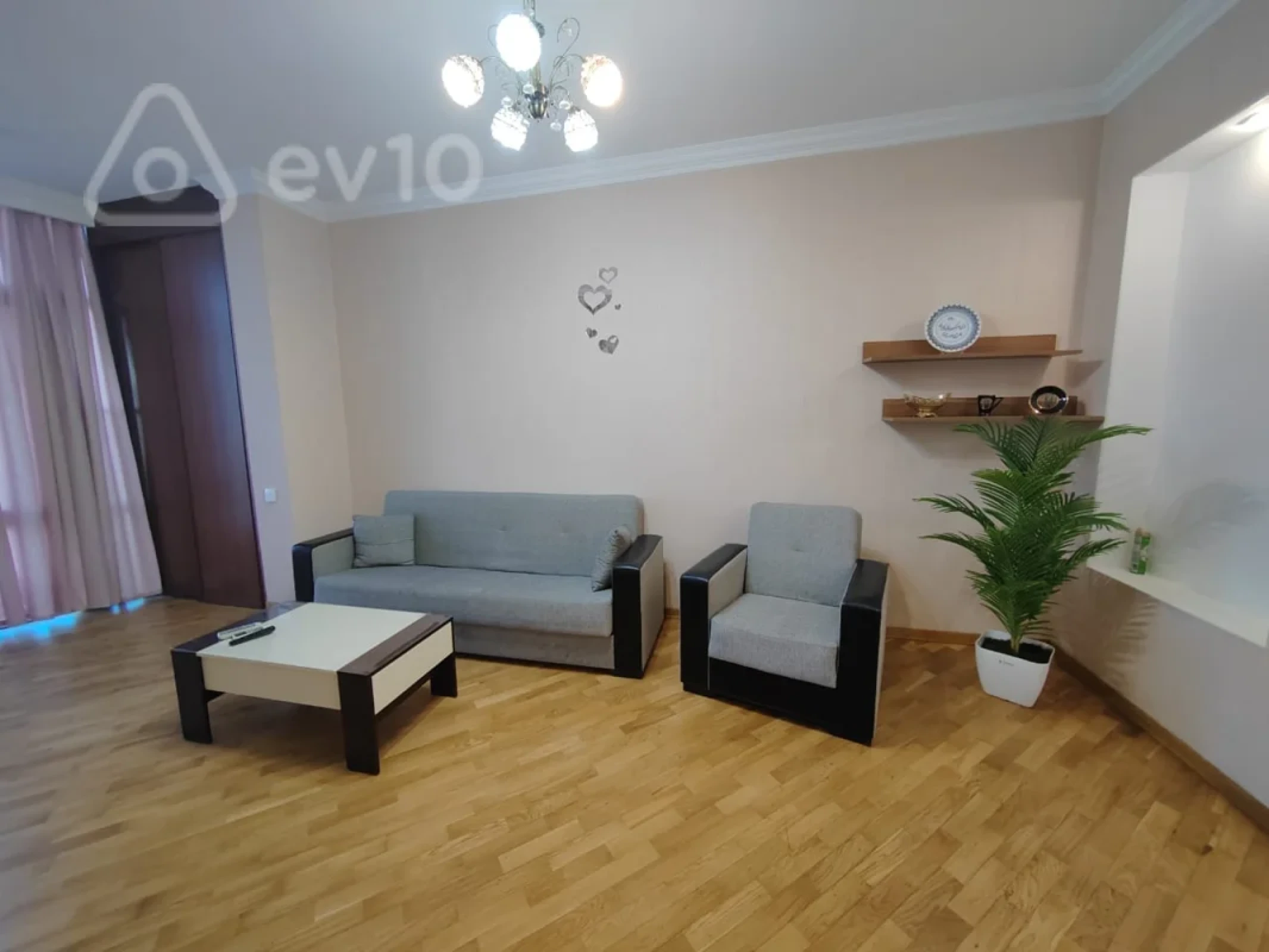 Kirayə verilir 2 otaqlı yeni tikili 60 m²
