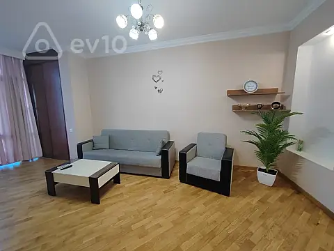 Kirayə verilir 2 otaqlı yeni tikili 60 m²
