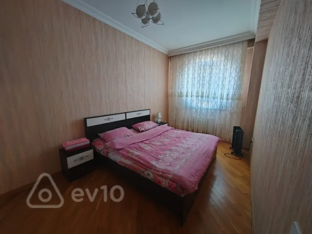 Kirayə verilir 2 otaqlı yeni tikili 60 m²