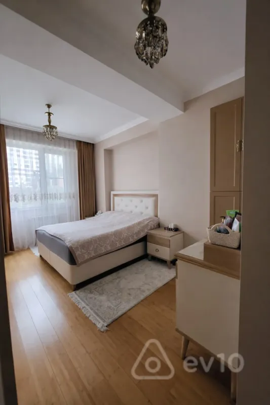 Satılır 3 otaqlı yeni tikili 95 m²