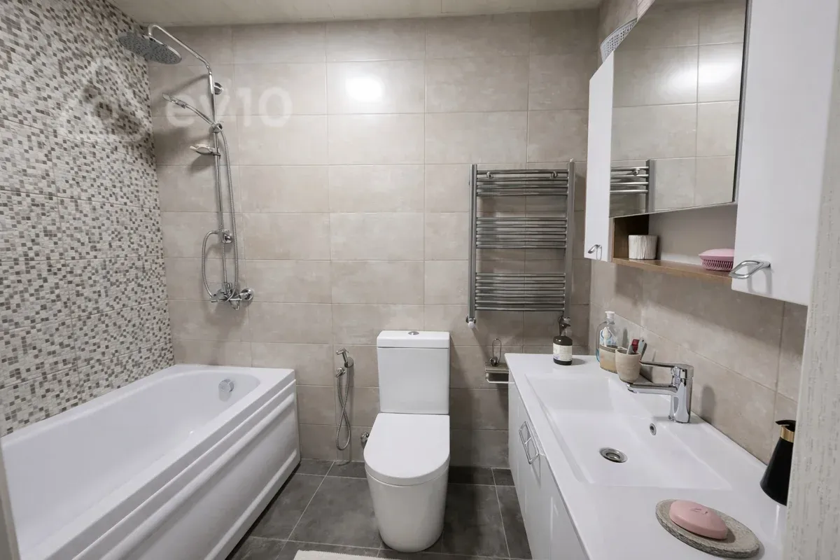 Satılır 3 otaqlı yeni tikili 95 m²