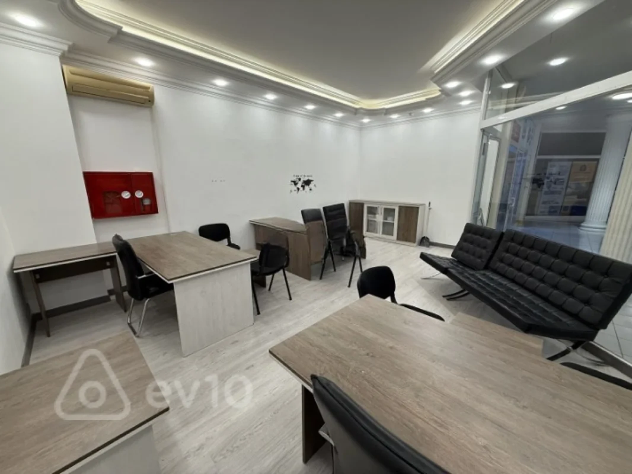 Kirayə verilir 1 otaqlı ofis 30 m²