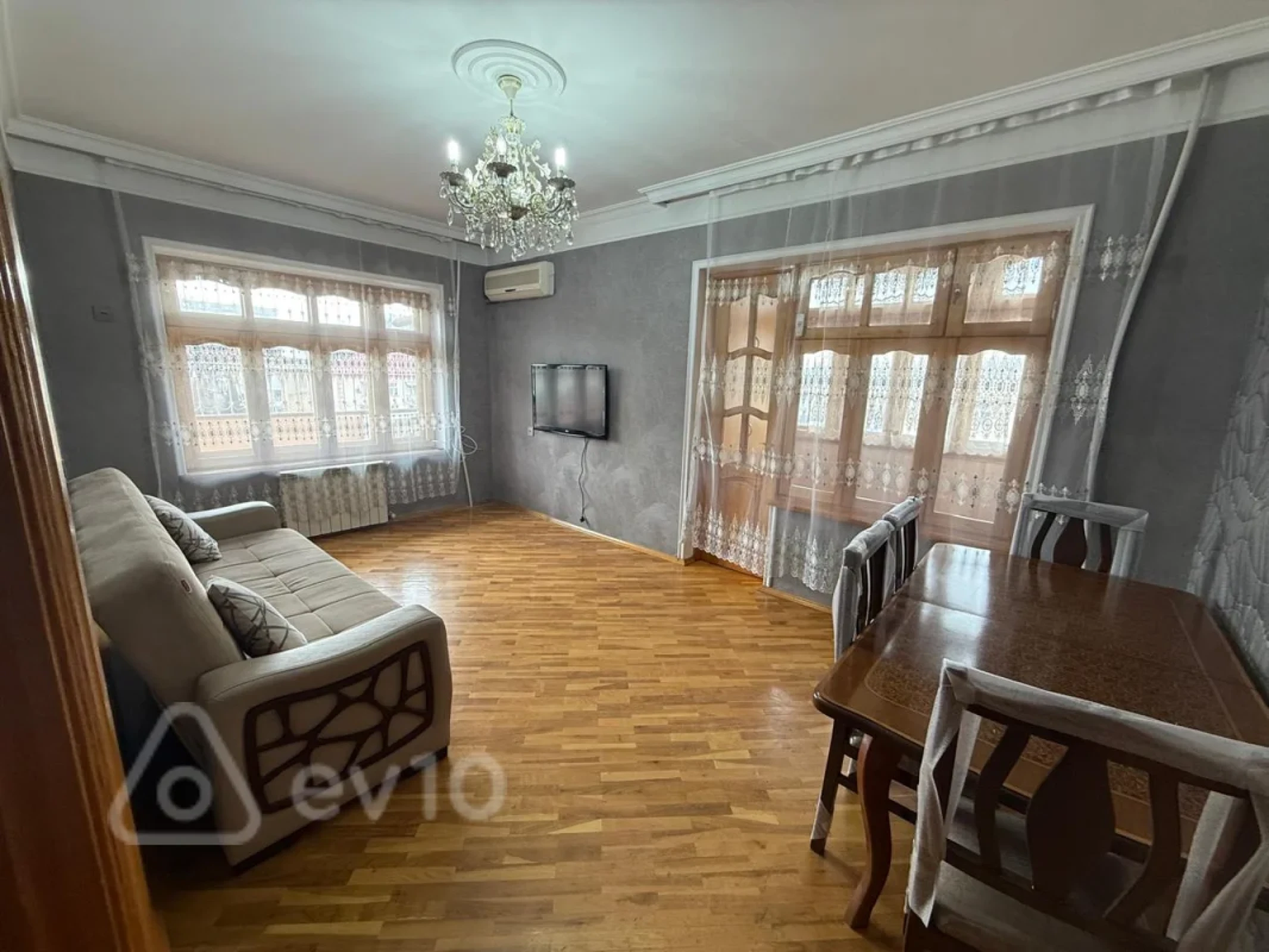 Kirayə verilir 3 otaqlı köhnə tikili 60 m²