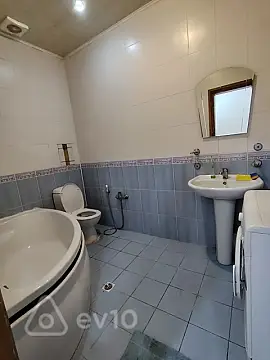 Kirayə verilir 4 otaqlı yeni tikili 210 m²