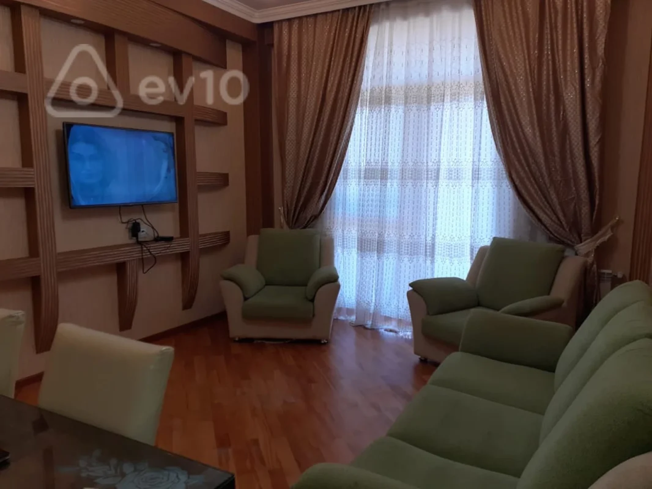 Kirayə verilir 2 otaqlı yeni tikili 75 m²