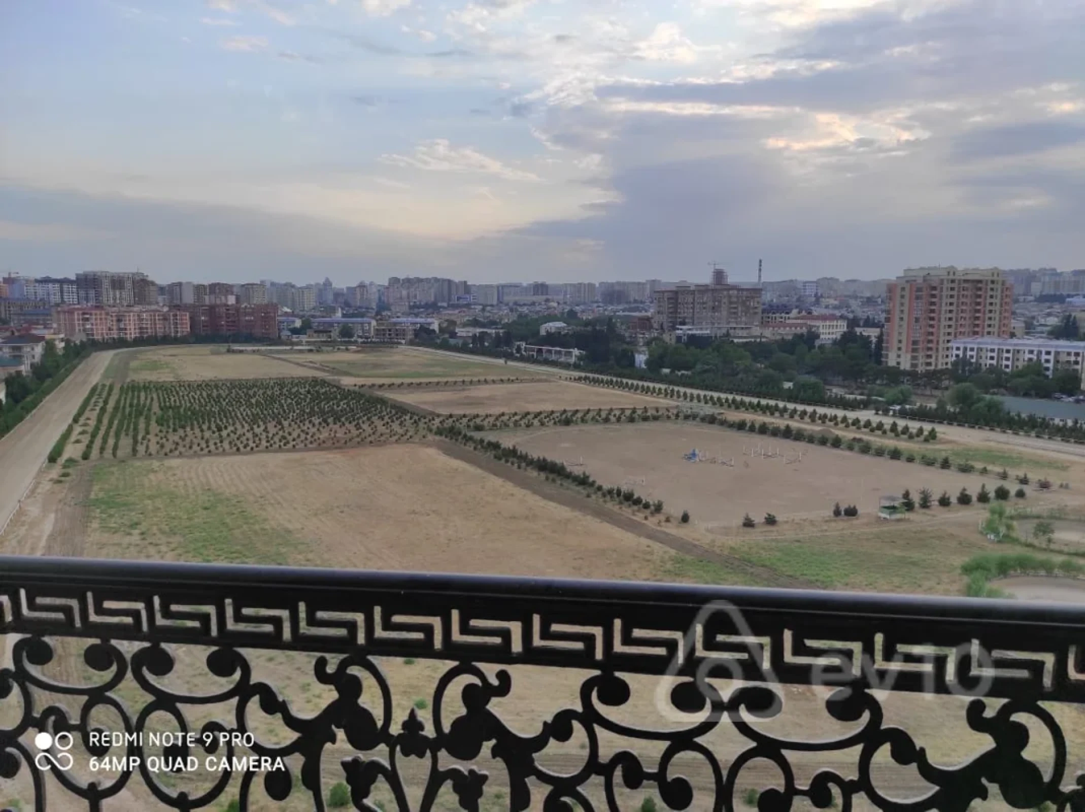 Kirayə verilir 2 otaqlı yeni tikili 75 m²