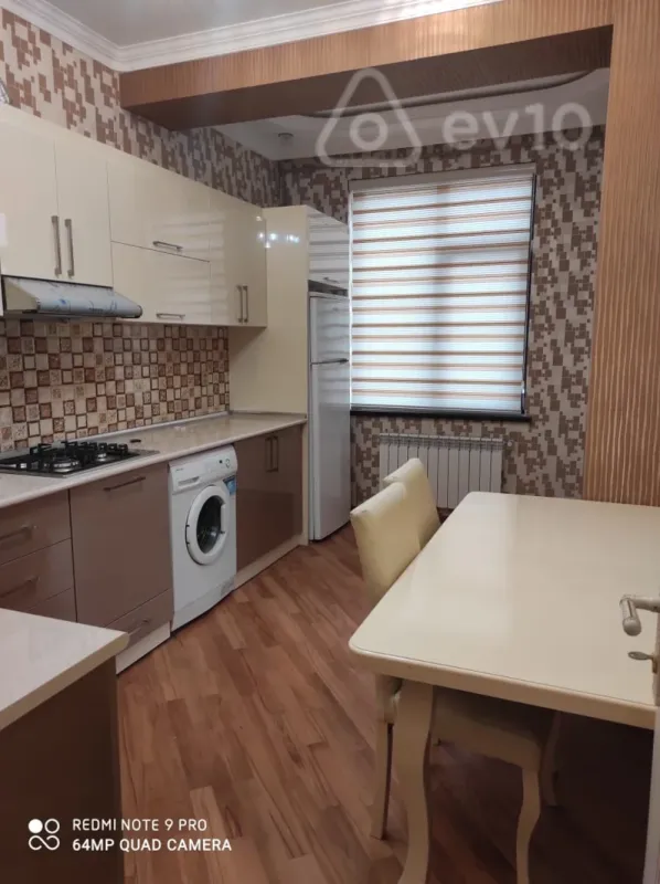 Kirayə verilir 2 otaqlı yeni tikili 75 m²
