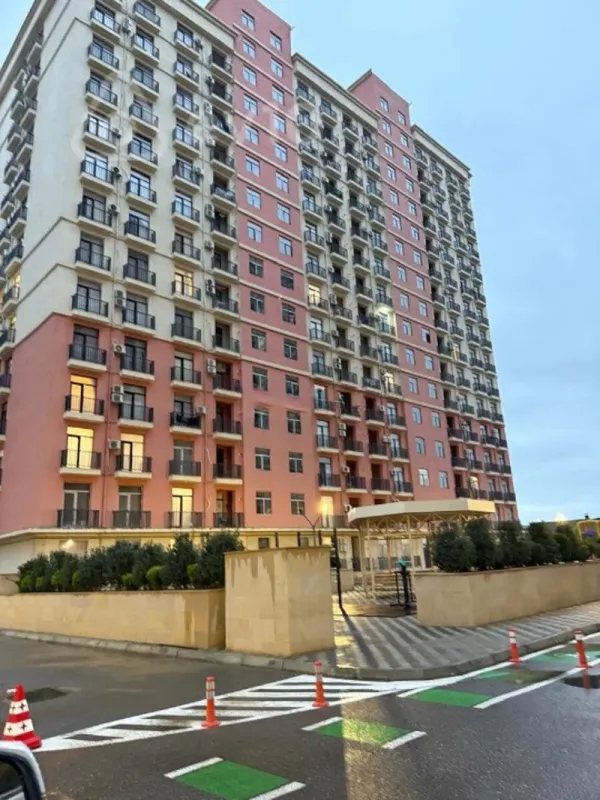 Kirayə verilir 2 otaqlı yeni tikili 68 m²