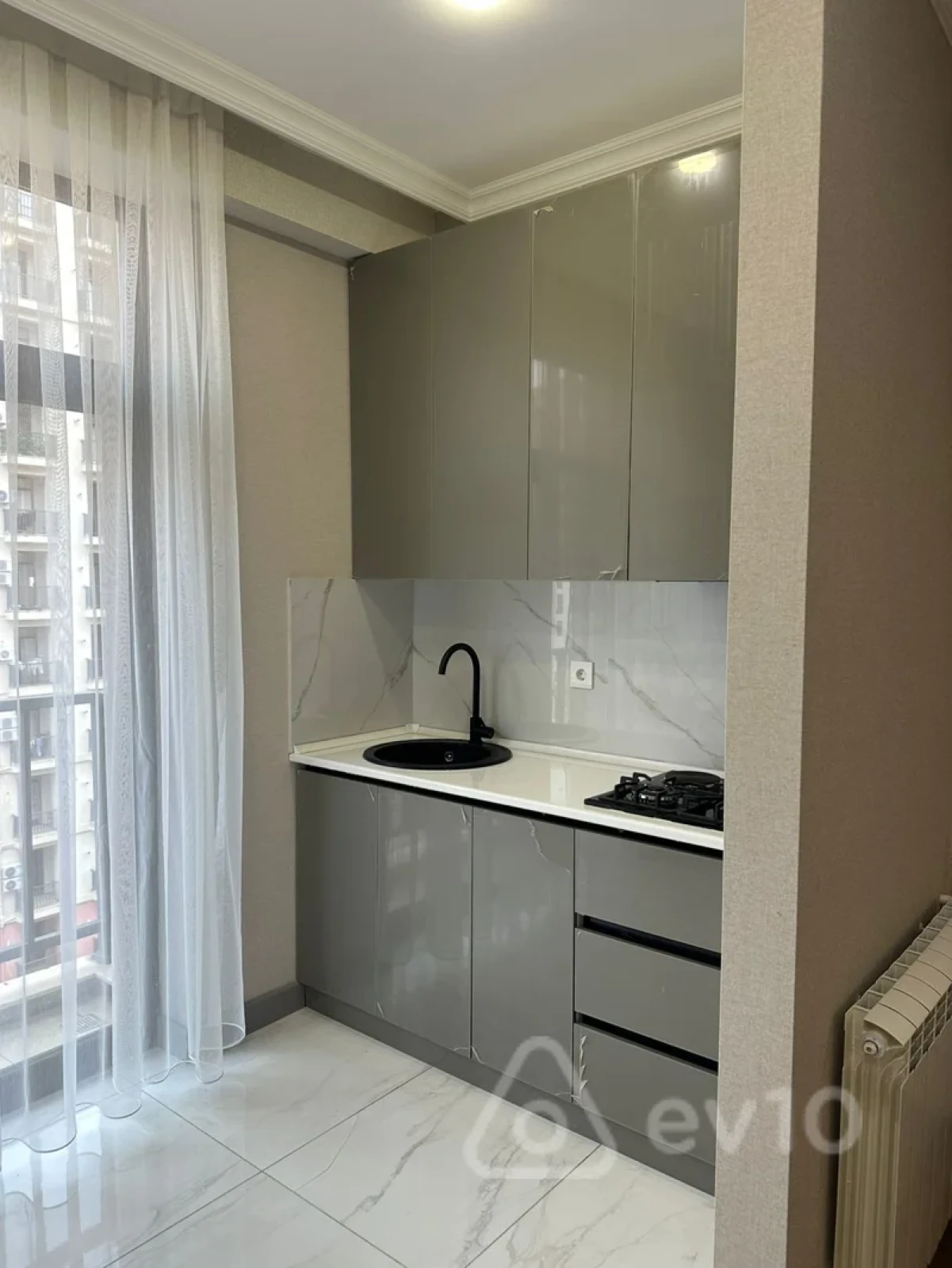 Kirayə verilir 2 otaqlı yeni tikili 68 m²