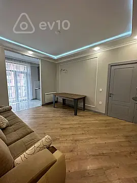 Kirayə verilir 2 otaqlı yeni tikili 68 m²