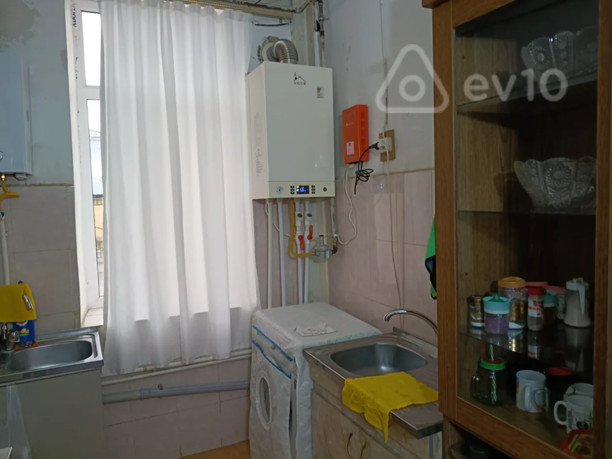 Kirayə verilir 2 otaqlı köhnə tikili 40 m²
