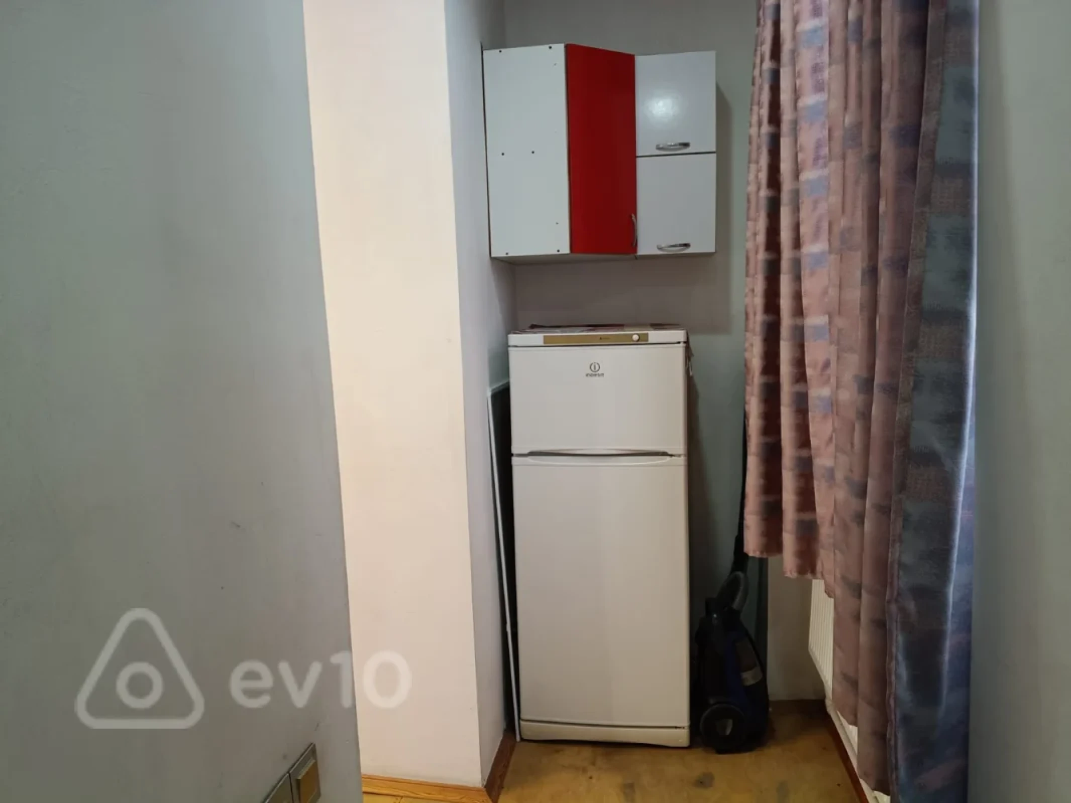 Kirayə verilir 2 otaqlı köhnə tikili 40 m²