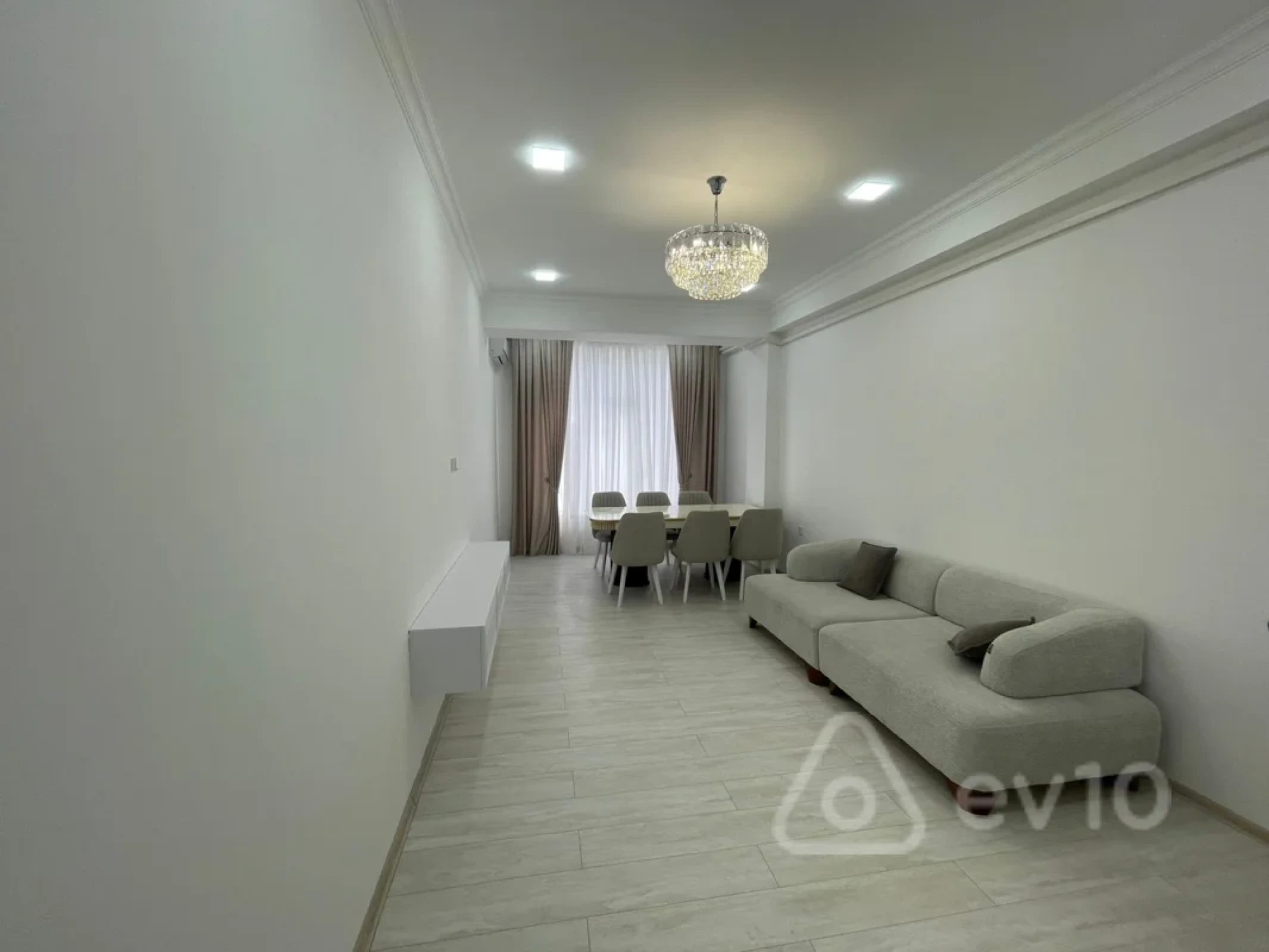 Kirayə verilir 2 otaqlı yeni tikili 70 m²