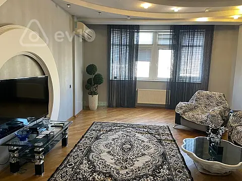 Kirayə verilir 3 otaqlı yeni tikili 121 m² — Bakı, Nərimanov 3 otaq 121.00 m²