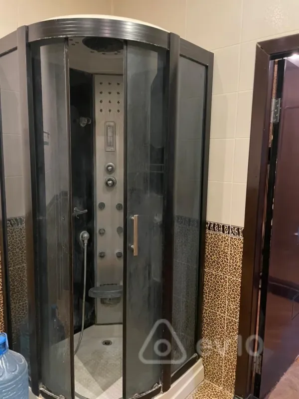 Kirayə verilir 3 otaqlı yeni tikili 121 m²