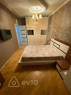 Kirayə verilir 2 otaqlı yeni tikili 77 m²