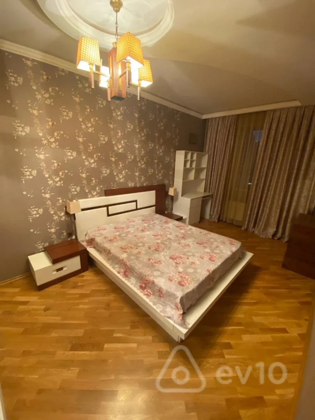 Kirayə verilir 2 otaqlı yeni tikili 77 m²