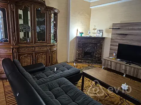 Kirayə verilir 3 otaqlı köhnə tikili 95 m² — Bakı, Nəsimi 3 otaq 95.00 m²