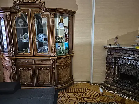 Kirayə verilir 3 otaqlı köhnə tikili 95 m²