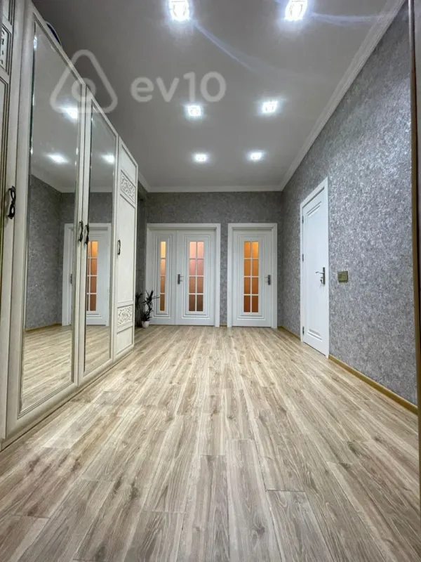 Satılır 2 otaqlı yeni tikili 65 m²