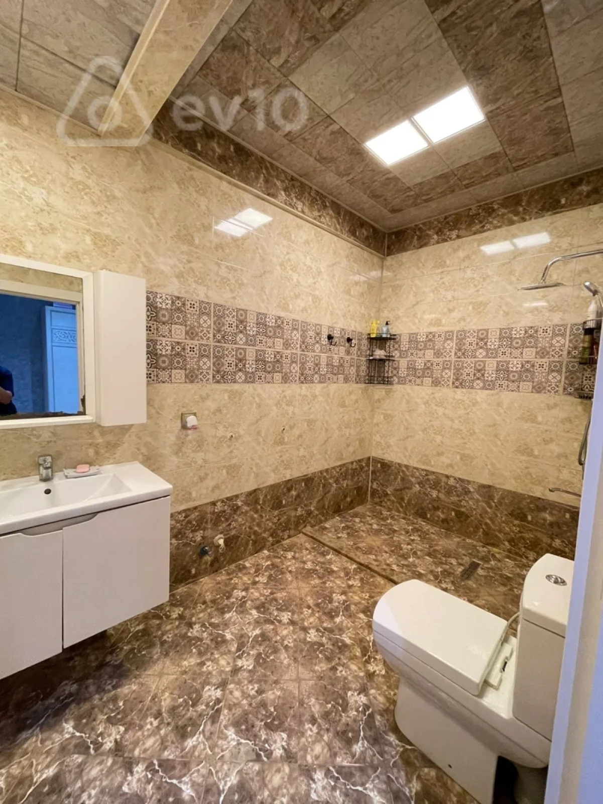 Satılır 2 otaqlı yeni tikili 65 m²